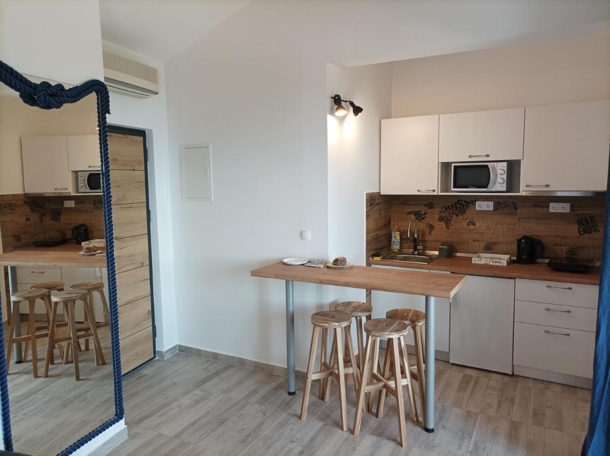 Villa Ljetni San Омиш Экстерьер фото