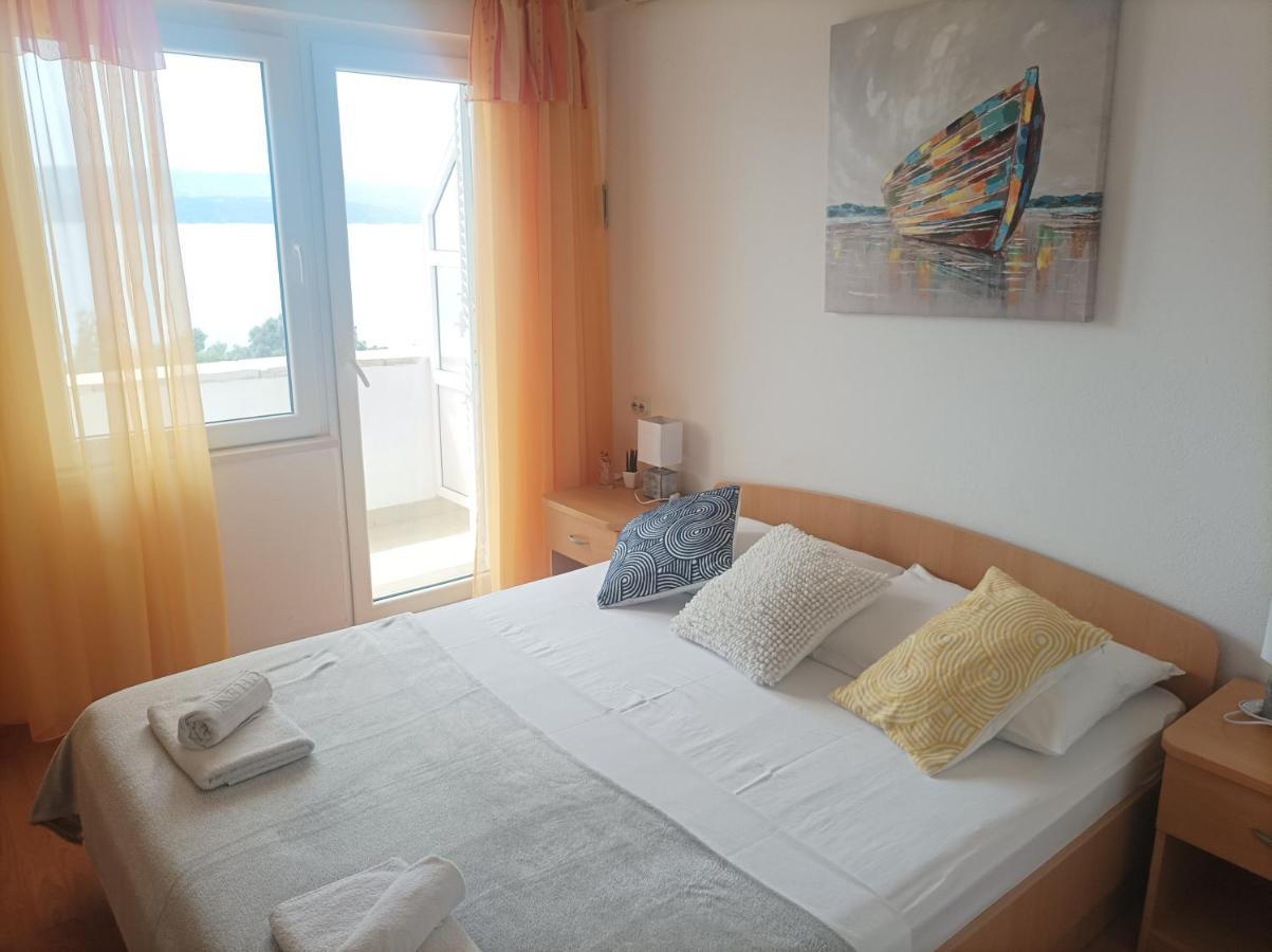 Villa Ljetni San Омиш Экстерьер фото